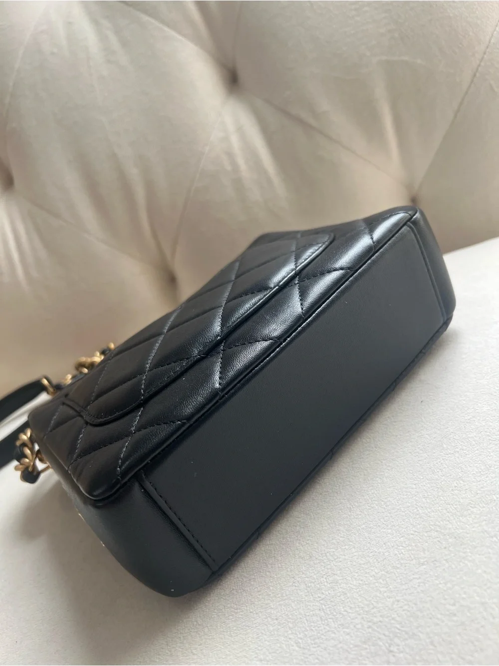 Chanel Black Side Note Flap Bag - Picture 5 of 7